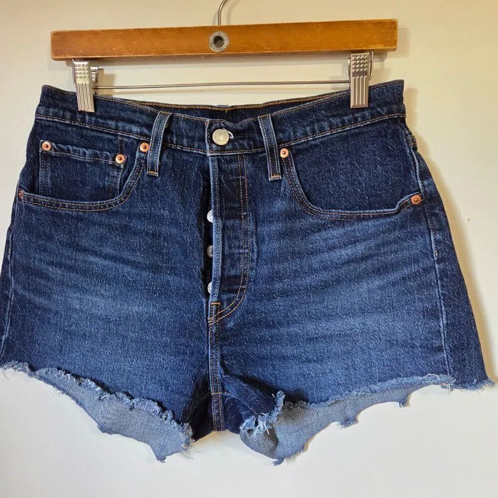 EUC LIKE NEW LEVI'S STRAUSS BLUE HIGH RISE BUTTON FLY RAW HEM SHORTS SZ 30